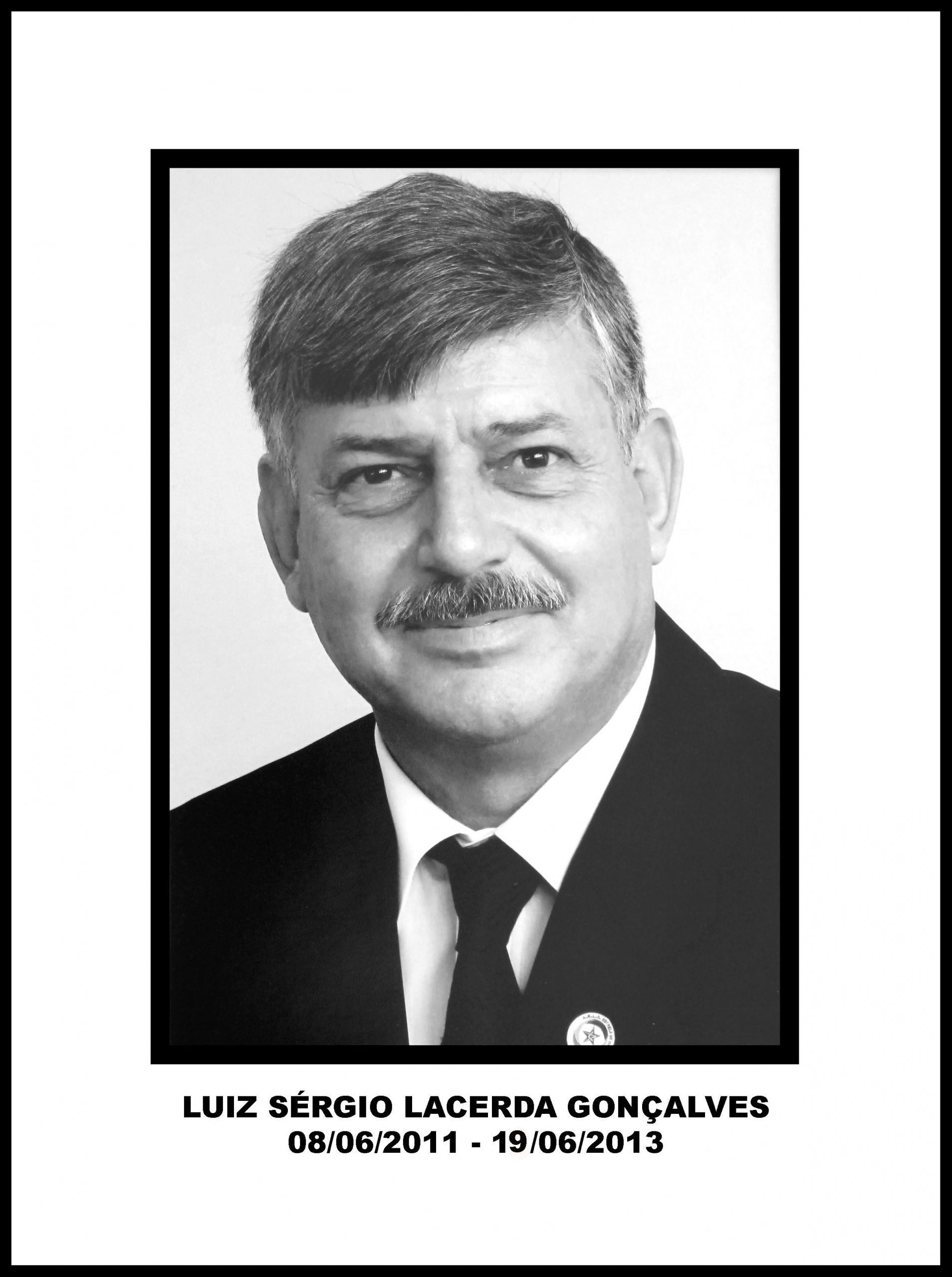 Retrato oficial de Luiz Sérgio — Venerável Mestre